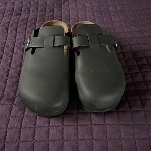 Mad Love Clogs